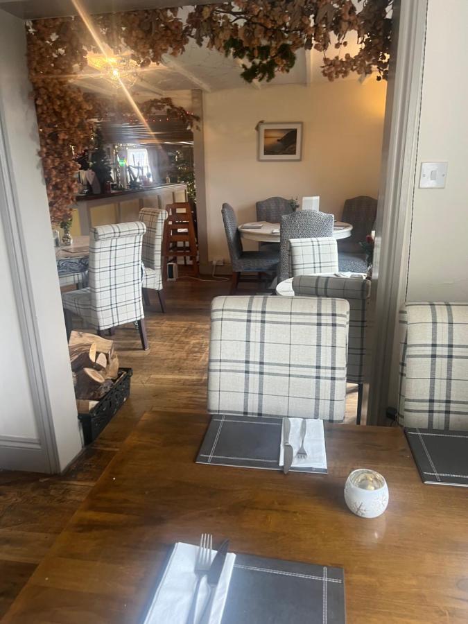Coach And Horses Inn بينزانس المظهر الخارجي الصورة